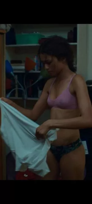 Zendaya / linda.voilet nude photo #2437