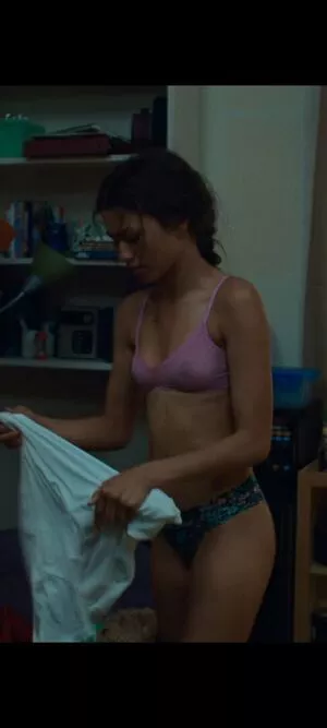 Zendaya / linda.voilet nude photo #2439