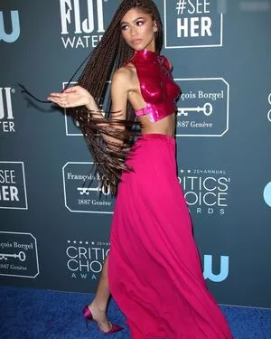 Zendaya / linda.voilet nude photo #2488