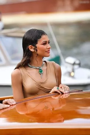 Zendaya / linda.voilet nude photo #2652