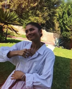 Zendaya / linda.voilet nude photo #2656