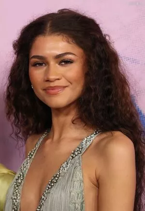 Zendaya / linda.voilet nude photo #2816