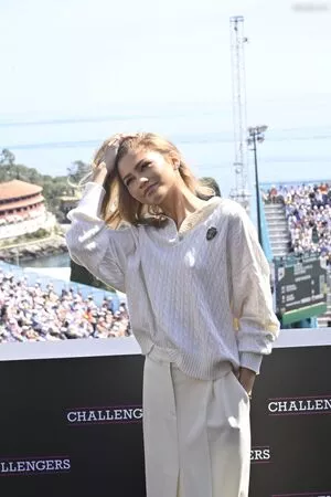 Zendaya / linda.voilet nude photo #2908