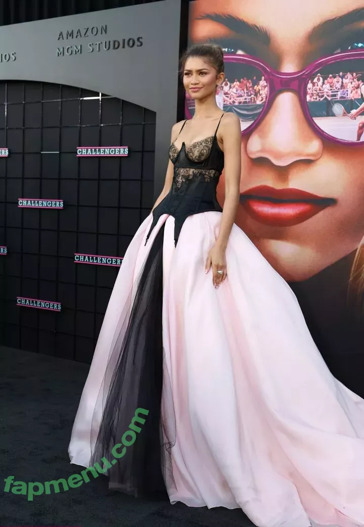 Zendaya nude photo #2012 (linda.voilet)