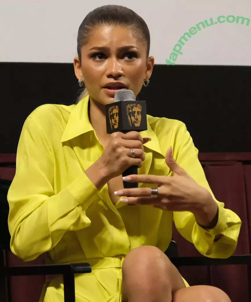 Zendaya nude photo #2041 (linda.voilet)