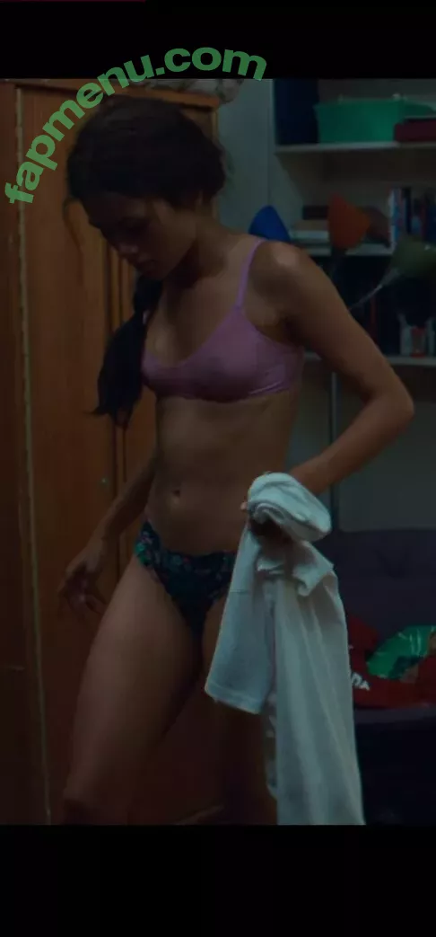 Zendaya nude photo #2425 (linda.voilet)