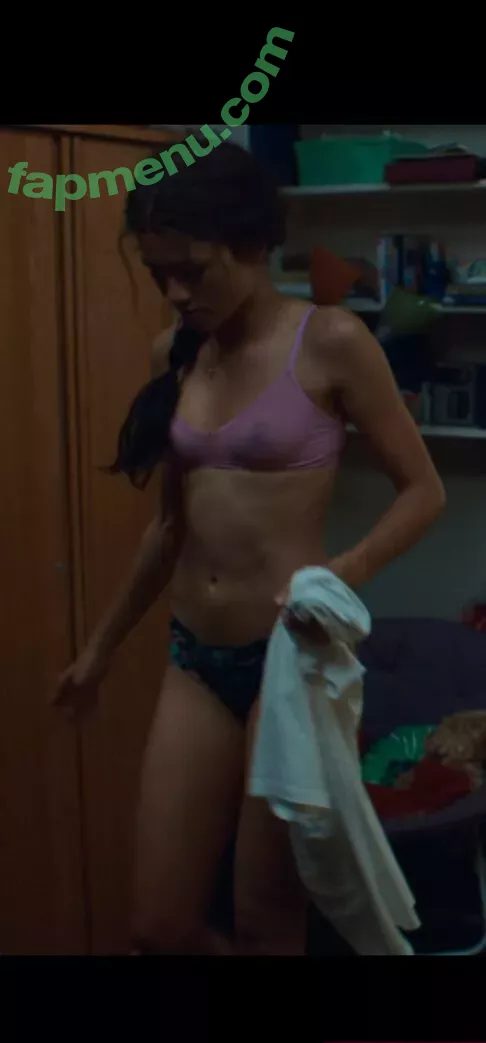 Zendaya nude photo #2426 (linda.voilet)