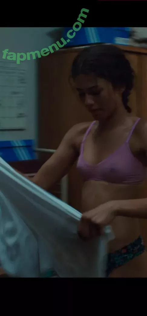 Zendaya nude photo #2434 (linda.voilet)