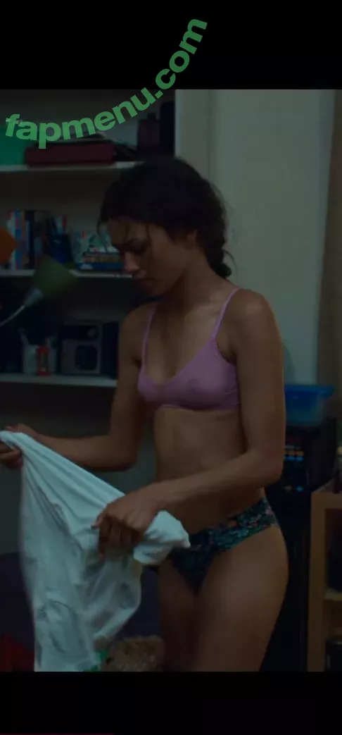 Zendaya nude photo #2439 (linda.voilet)