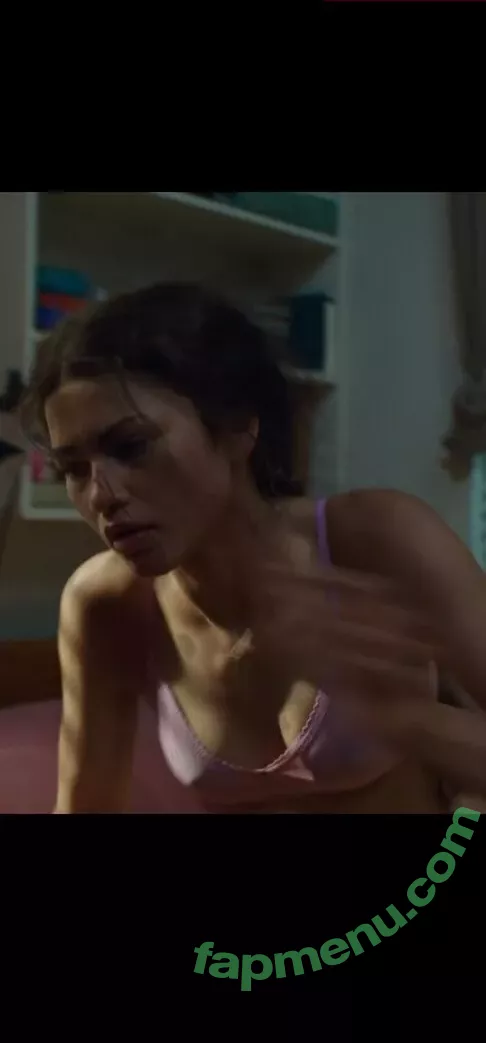 Zendaya nude photo #2442 (linda.voilet)