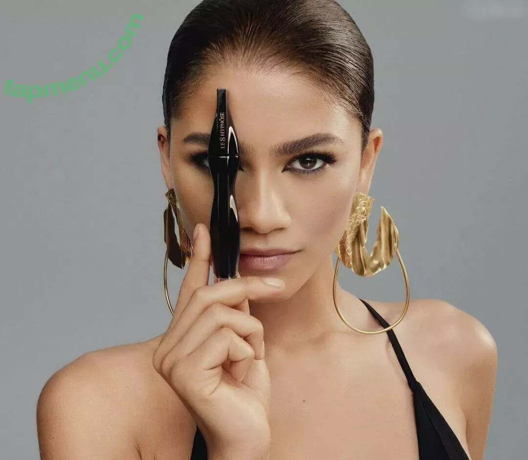 Zendaya nude photo #2598 (linda.voilet)