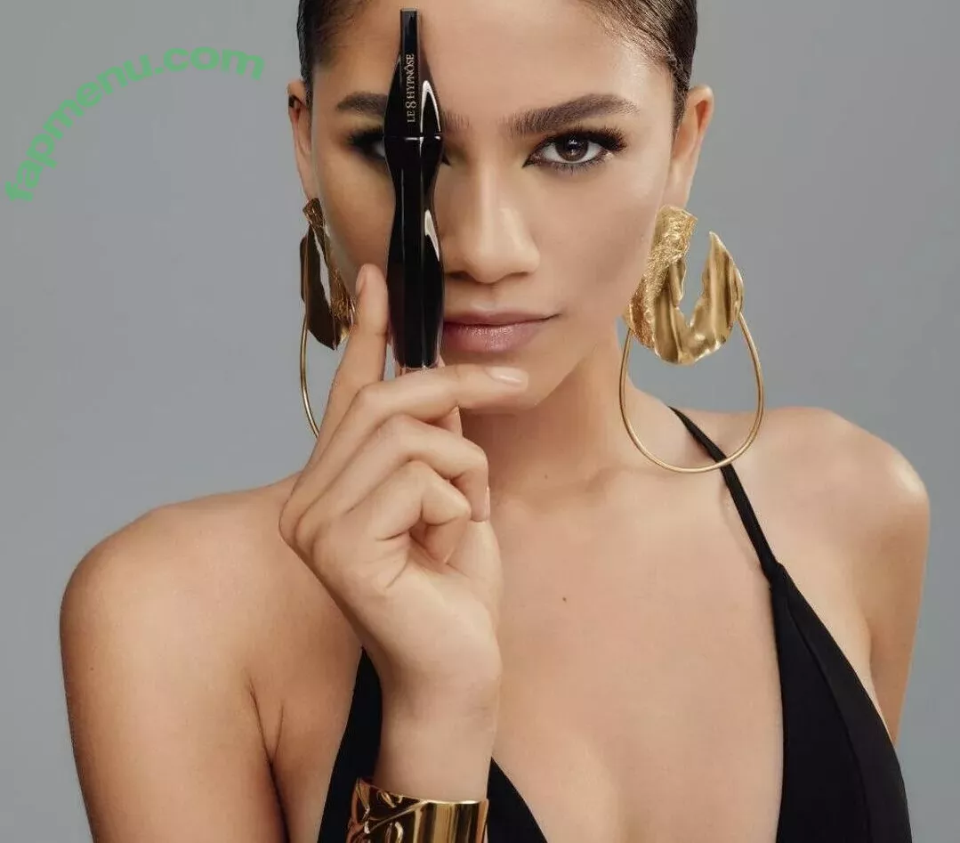 Zendaya nude photo #2600 (linda.voilet)