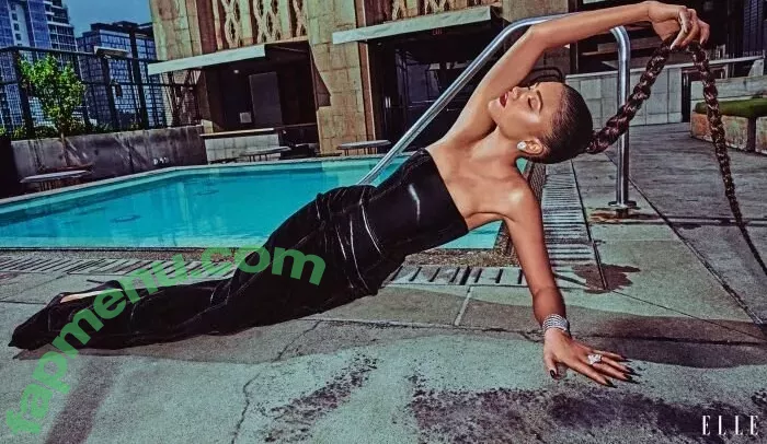 Zendaya nude photo #2604 (linda.voilet)