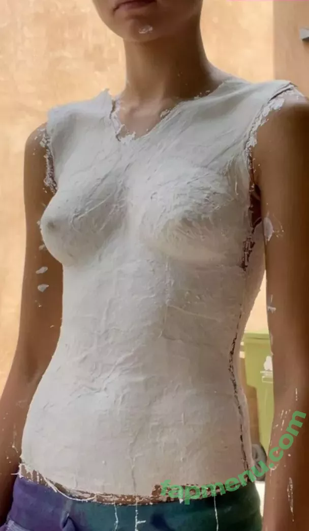 Zendaya nude photo #2670 (linda.voilet)