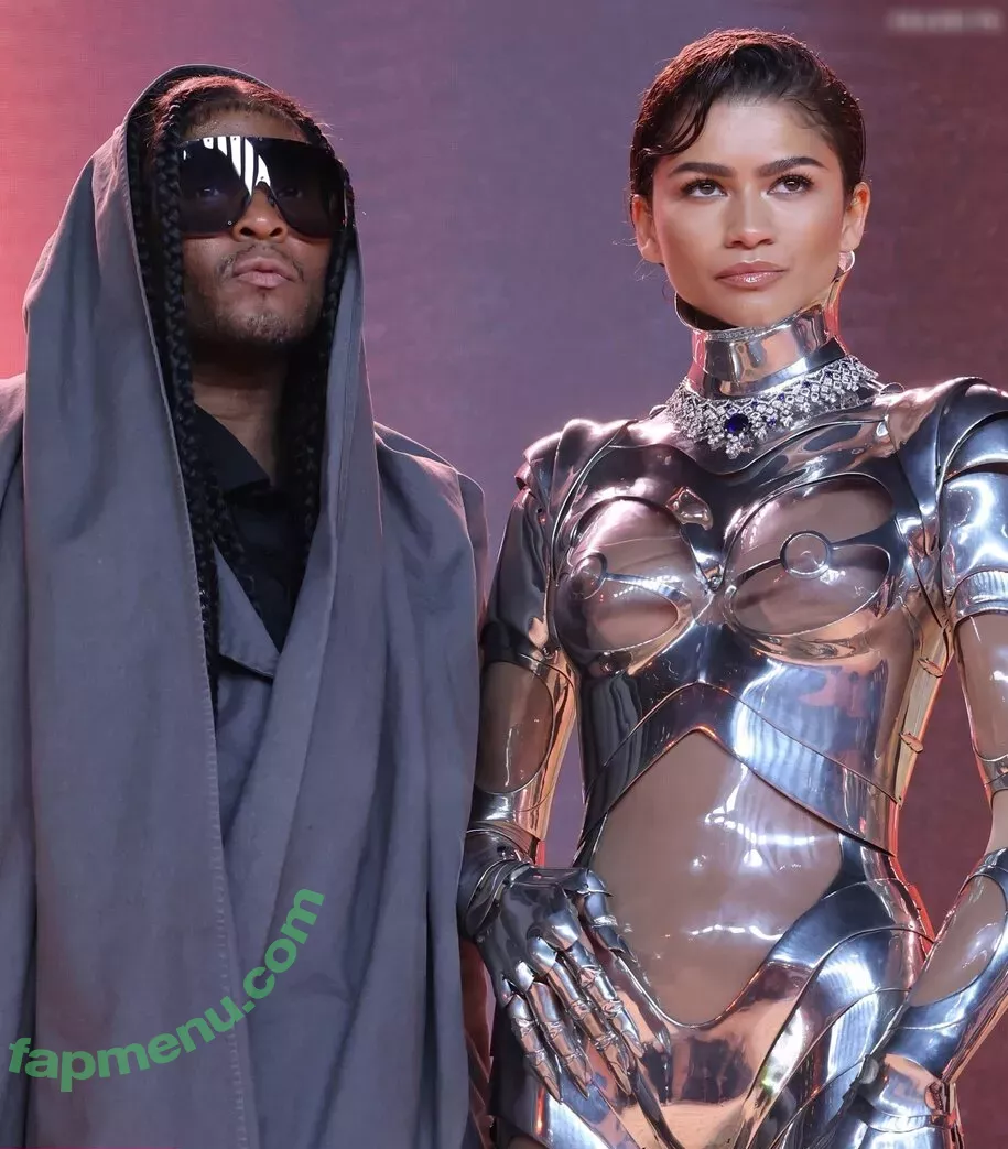 Zendaya nude photo #2777 (linda.voilet)