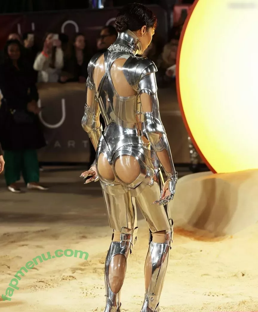 Zendaya nude photo #2791 (linda.voilet)