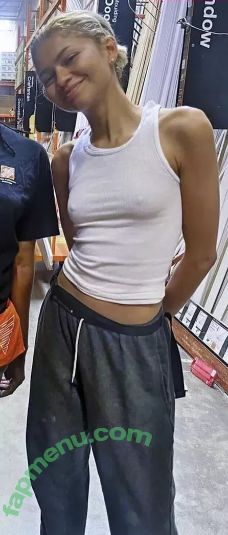 Zendaya nude photo #2948 (linda.voilet)