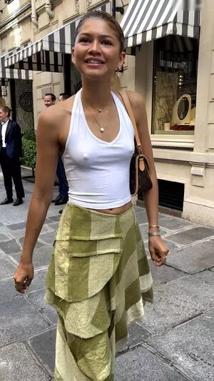 Zendaya / linda.voilet nude photo #3143