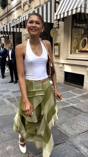 Zendaya / linda.voilet nude photo #3144