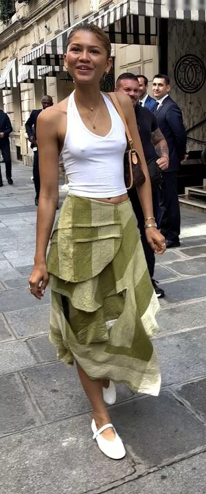 Zendaya / linda.voilet nude photo #3147