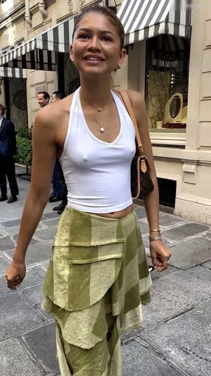 Zendaya / linda.voilet nude photo #3149