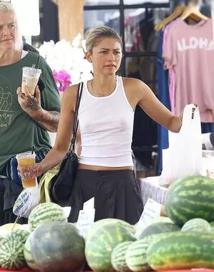 Zendaya / linda.voilet nude photo #3220