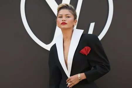 Zendaya / linda.voilet nude photo #3314