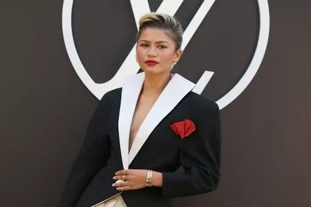 Zendaya / linda.voilet nude photo #3317