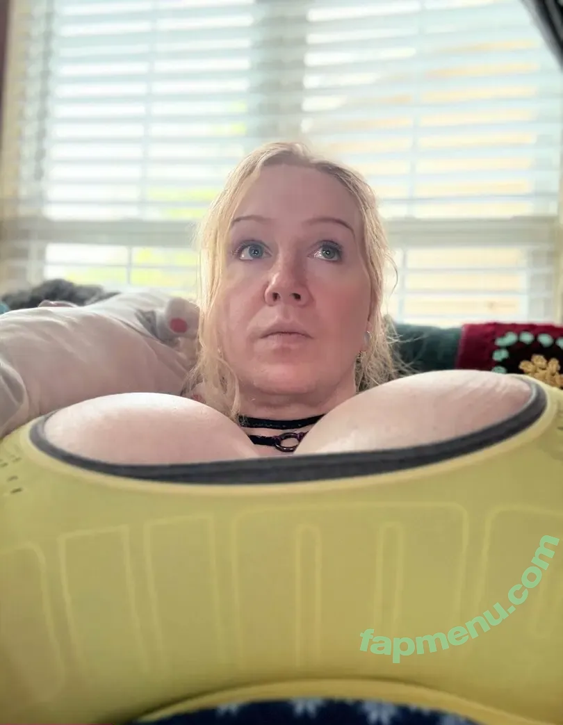 zenizoundszero nude photo #0194 (zeezy3)