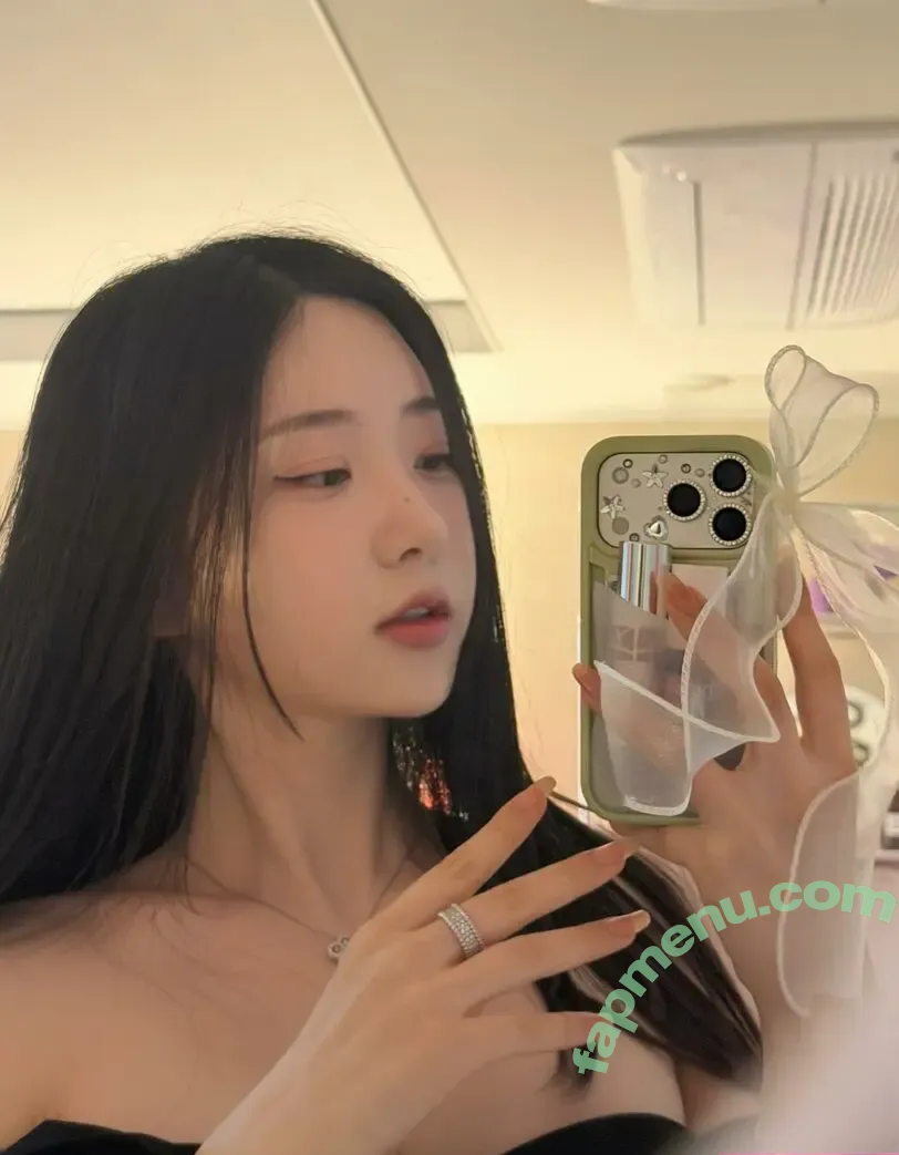 Zenny nude photo #0482 (Shin Jae Eun / love_zennyrt / zennyrt / 신재은)