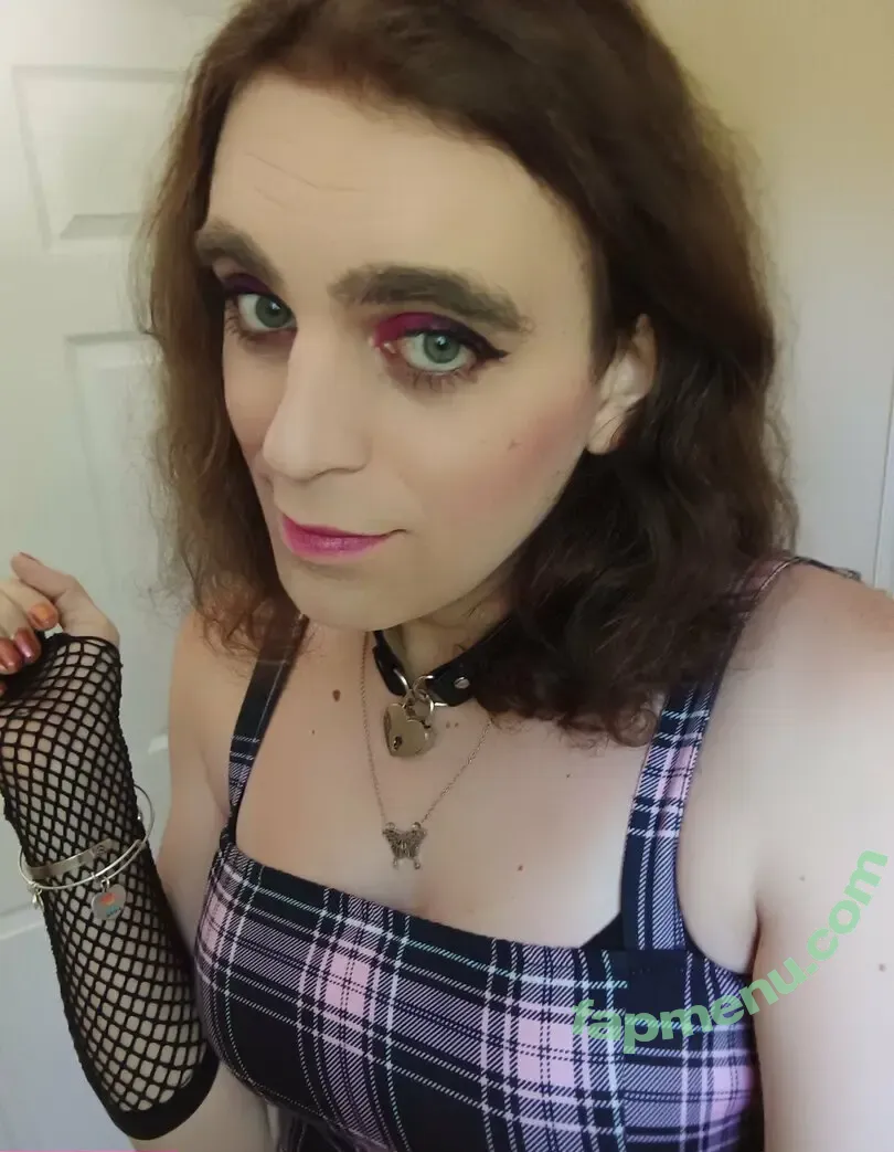 zephyrirena nude photo #0002 (zephyrina_the_ethereal)