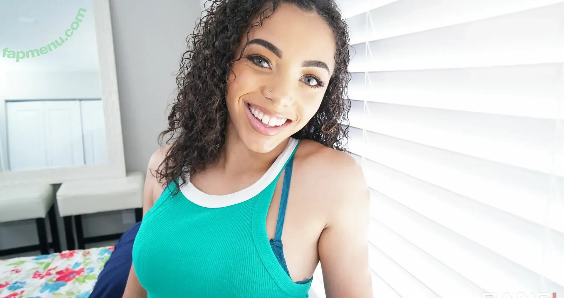 Zerella Skies nude photo #0062 (Zerellainthesky / Zerellaskies)