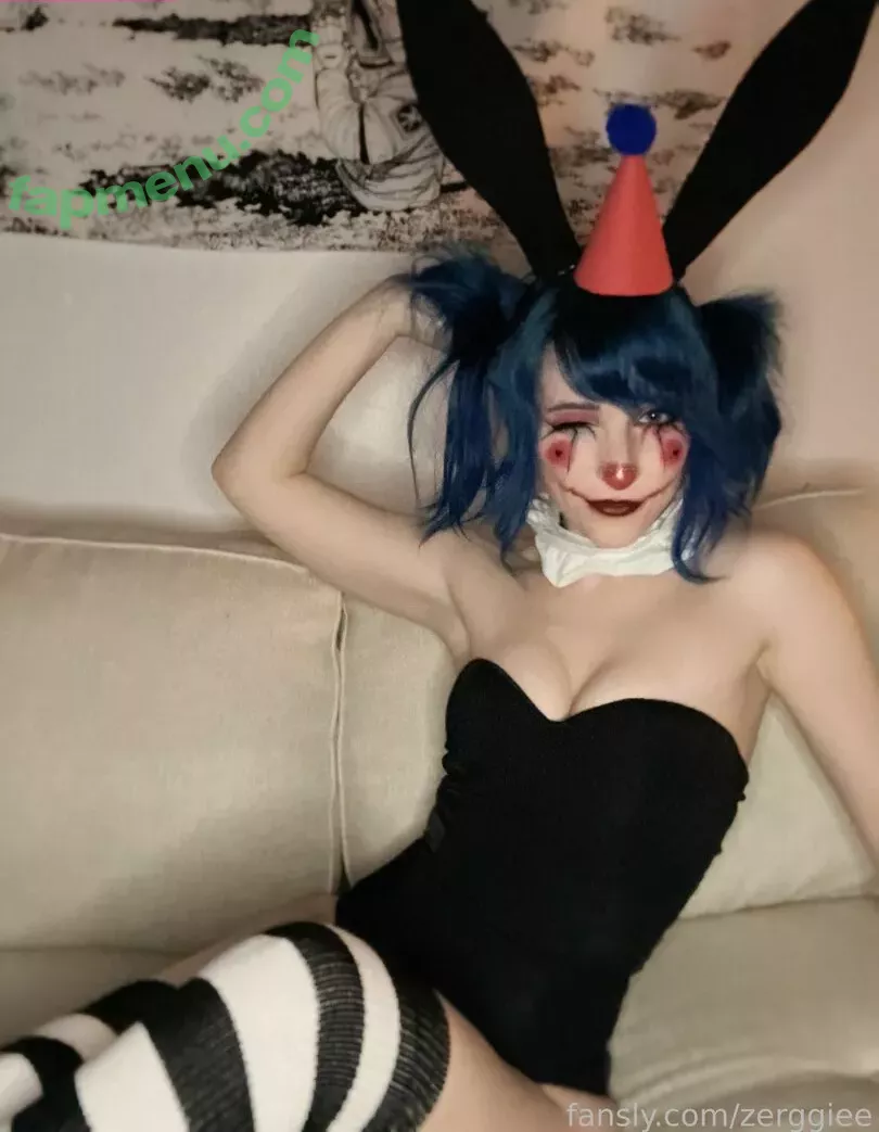 zerggiee nude photo #0022 (zerggiee)