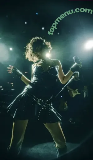 Zeynep Bastık / zeynepbastik / zeynepbastkfanclub nude photo #0127