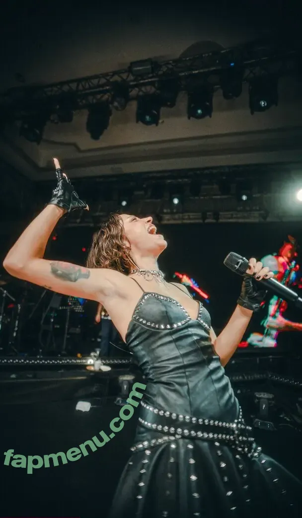 Zeynep Bastık nude photo #0125 (zeynepbastik / zeynepbastkfanclub)