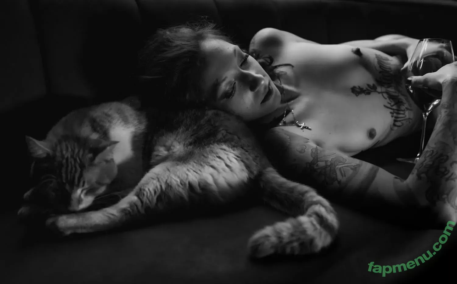 Zeynep Renda nude photo #0018 (yourvirtualstripper)