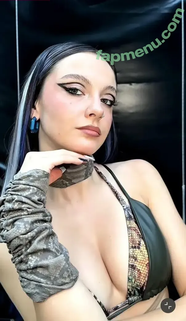 Zeynep Sude Oktay nude photo #0025 (zeynep.okktay)