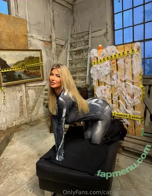 Zeynep / catwomanzeynep / zeynep_akcm nude photo #0076