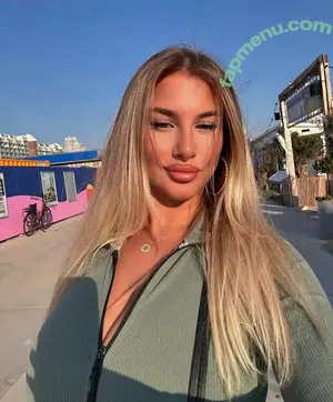 Zeynep / catwomanzeynep / zeynep_akcm nude photo #0086