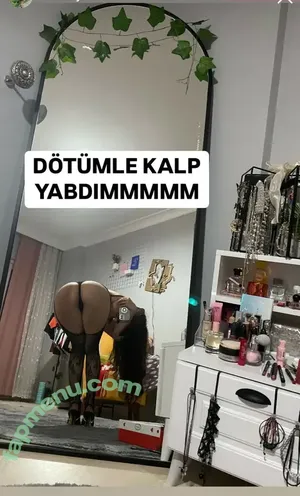 Zeynepiksy / zeynepkyy nude photo #0080