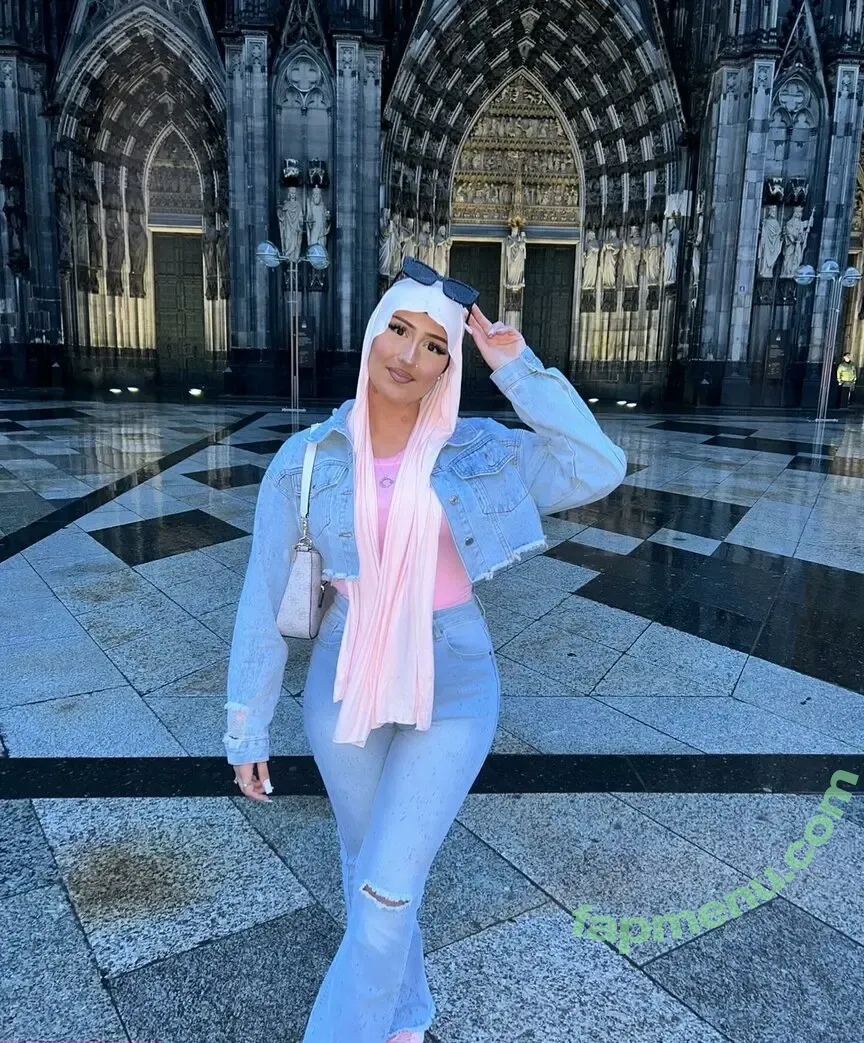 Zeynohijabi nude photo #0049 (Zeynohijabi)