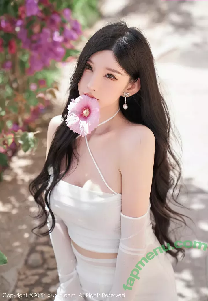 Zhou Yuxi nude photo #0210 (zhou.yuxi_ / 周于希)