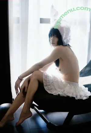 zhuitumoon / 坠兔收光 nude photo #0038