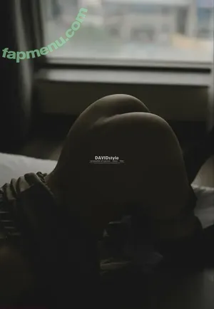 zhuitumoon / 坠兔收光 nude photo #0116