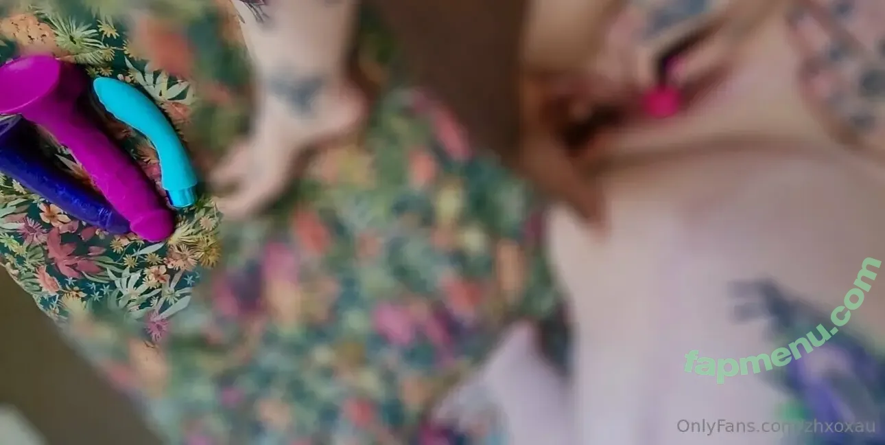 zhxoxau nude photo #0008 (zoehunterxox)