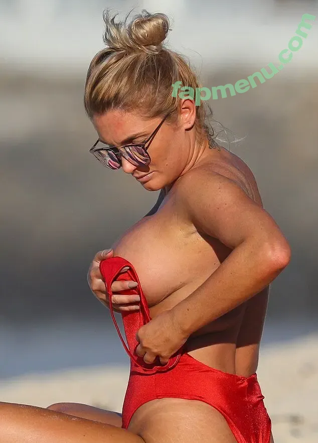 Zilda Williams nude photo #0023 (miss_zilda / zildawilliams)