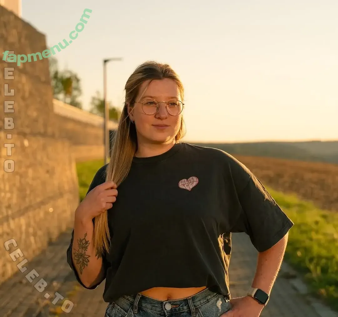 Zimtzxcke nude photo #0066 (Zimtzxcke)