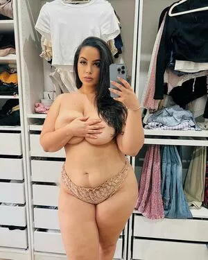Zina Hadid / moroccanzina_ / therealzinax / zinahadid nude photo #0077