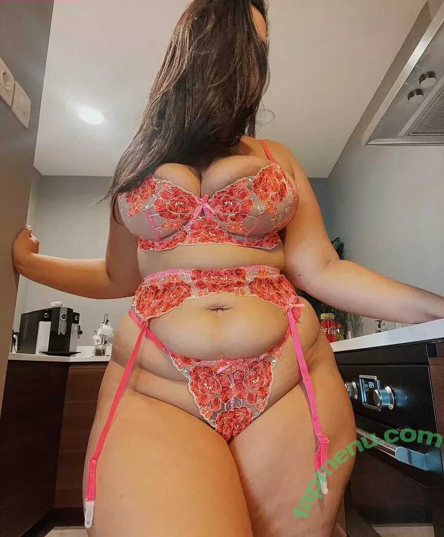 Zina Hadid nude photo #0053 (moroccanzina_ / therealzinax / zinahadid)