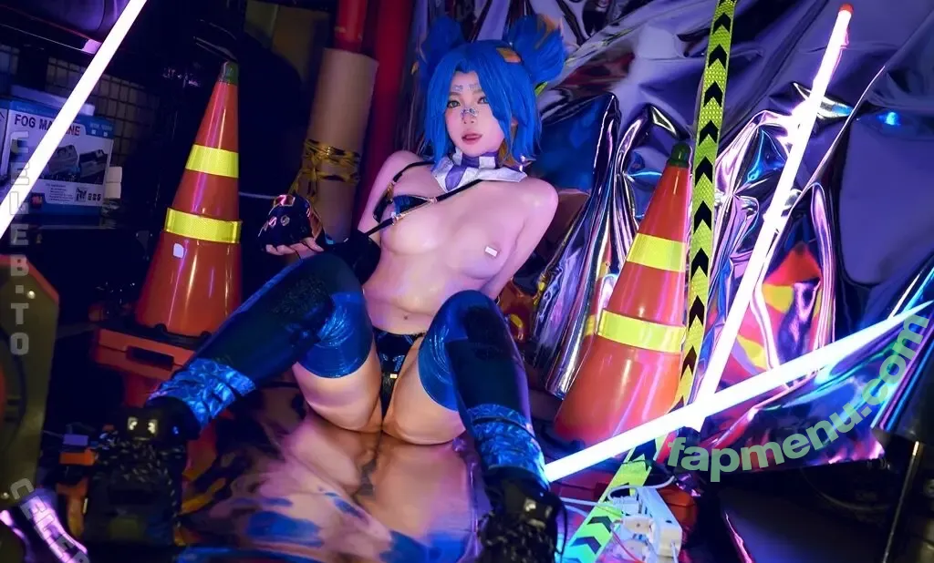 ZinieQ nude photo #0888 (Zinieqcosplayer / zinieqcute)